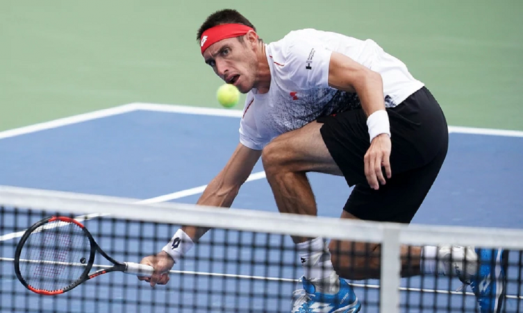 Leonardo Mayer ganó en su debut en el Abierto de Australia