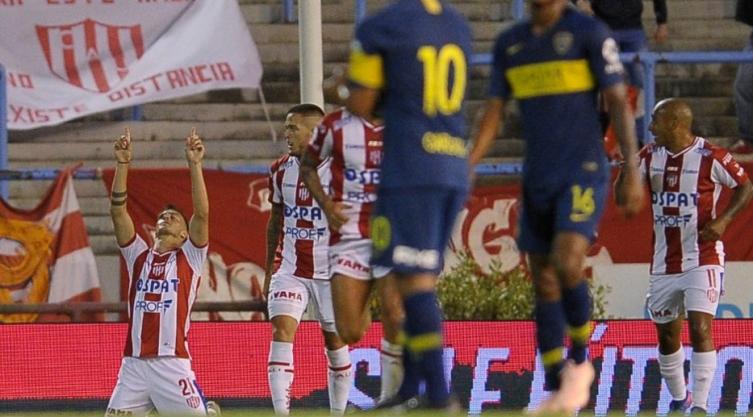 Unión le ganó con claridad a un Boca que jugó muy mal en Mar del Plata