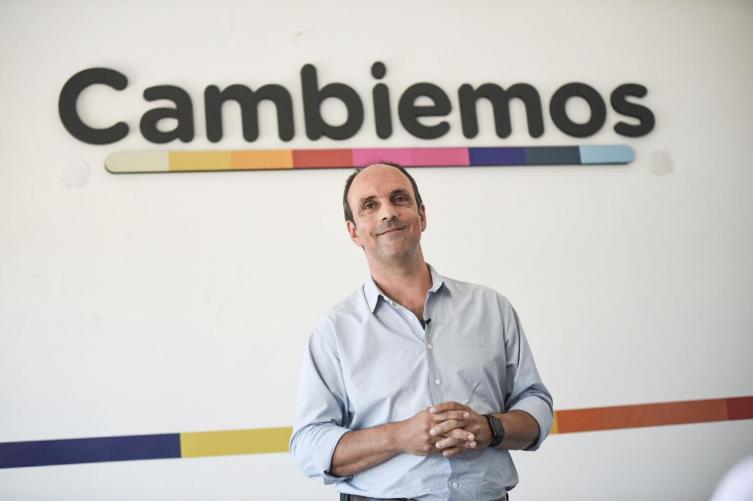 José Corral anunció su precandidatura a gobernador