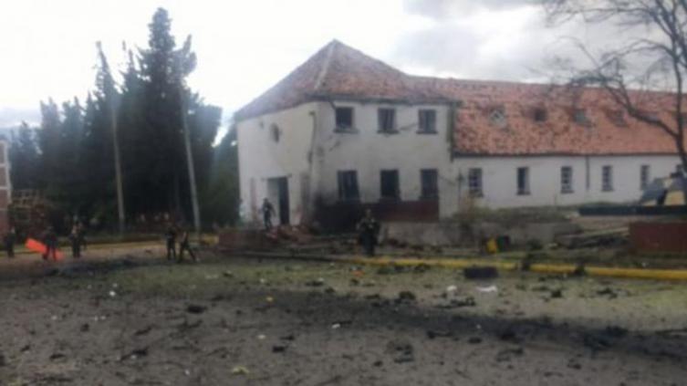 Explotó un coche bomba en una escuela de Policía de Bogotá