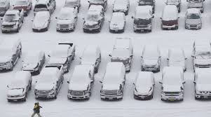 Furia blanca en Estados Unidos: la nieve causa estragos