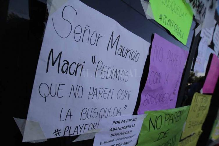 “Tenemos esperanza de que Emiliano y el piloto están esperando ser rescatados” 