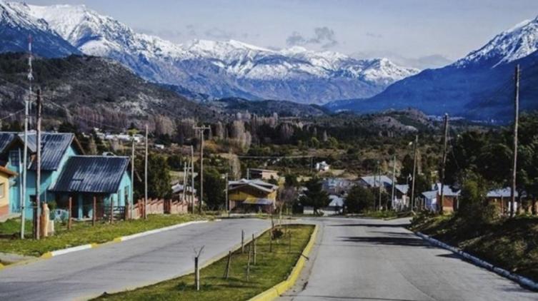 Habitantes de Epuyén pidieron apoyo económico ante la crisis por el hantavirus