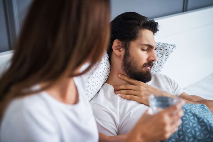 ¿Por qué los hombres toleran menos el dolor que las mujeres? 