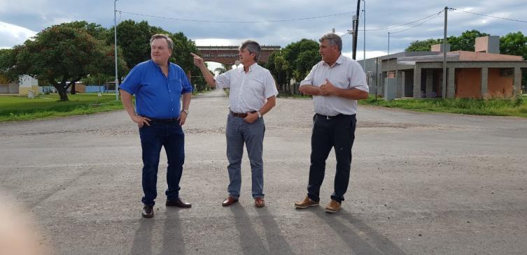 Garibay y Michlig supervisan numerosas obras viales 