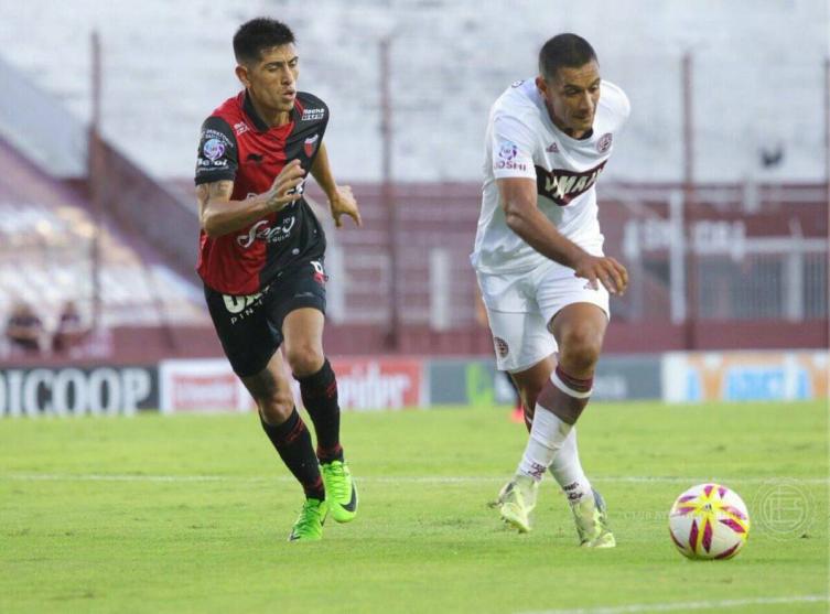 Sobre el final, Lanús le robó los tres puntos a Colón