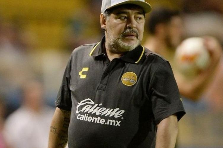 Los Dorados de Maradona volvieron a perder