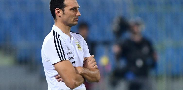 Scaloni y la lesión de Messi: “Hace rato que no hablo con él”