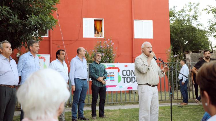 Se inauguraron las obras en barrio Las Flores II