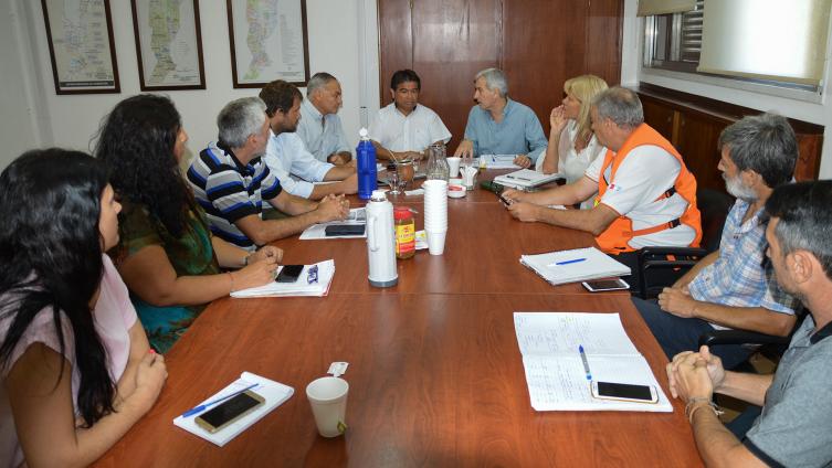 La provincia monitorea la situación del río Salado  