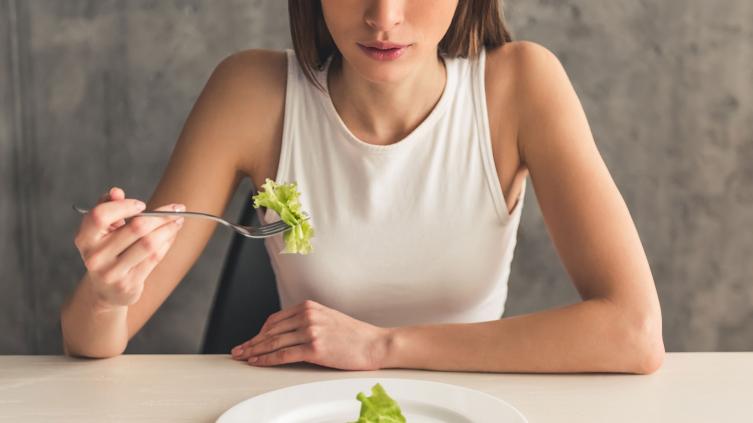 Trastornos alimentarios: una patología común en mujeres adolescentes