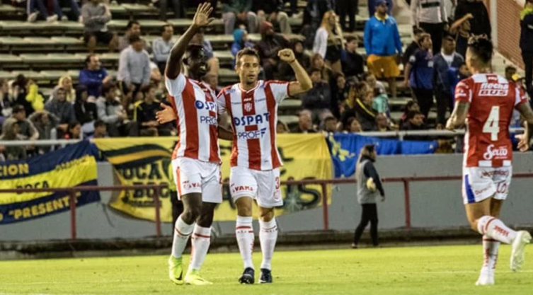 Unión haría tres variantes para enfrentar a Independiente