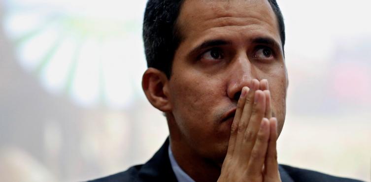 Juan Guaidó también pide la ayuda del Papa Francisco
