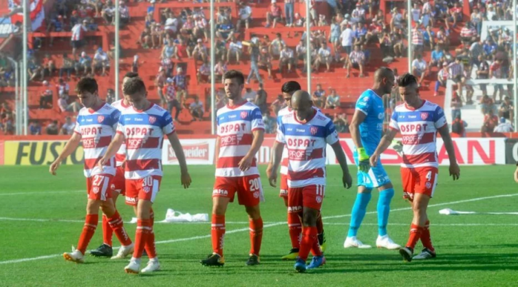 A Unión los puntos perdidos comienzan a preocupar en las dos tablas