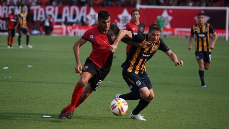 Clásico empate: Newell ´s había intentado más, pero Central terminó mejor y casi lo gana