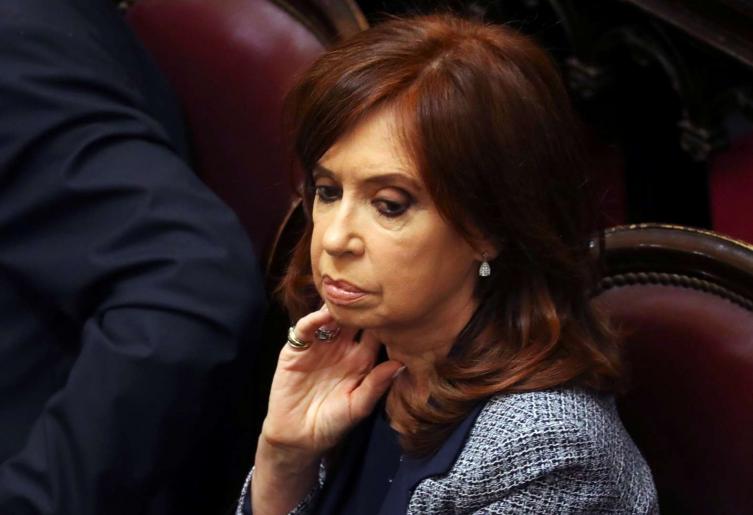 Rechazan el pedido de Cristina para postergar el juicio oral en su contra