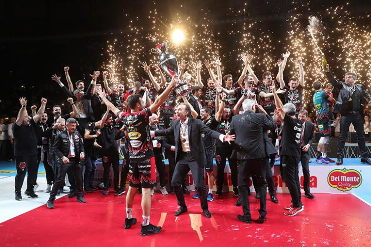 Luciano De Cecco bicampeón de Copa: Racconto desde Italia del camino a la gloria