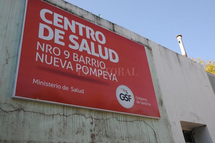 El Centro de Salud de Nueva Pompeya atiende a puertas cerradas