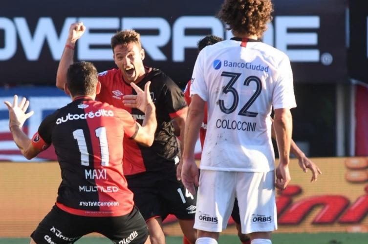 Newell's le ahogó el primer festejo del año a San Lorenzo