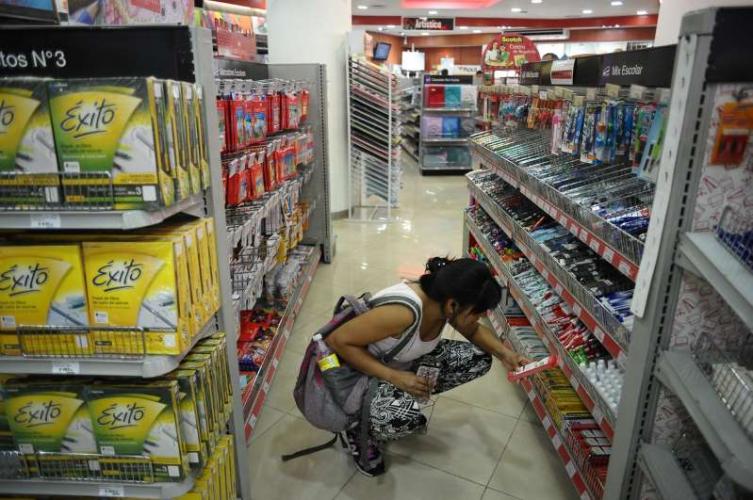Se podrá comprar útiles y libros escolares en 12 cuotas sin interés