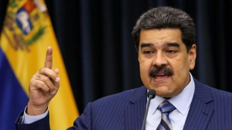 Maduro cerró el espacio aéreo y la frontera con Brasil