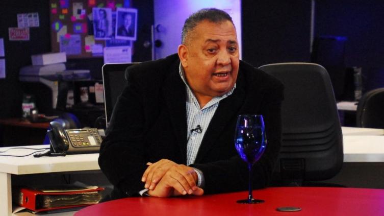 Luis D ´ Elia: 