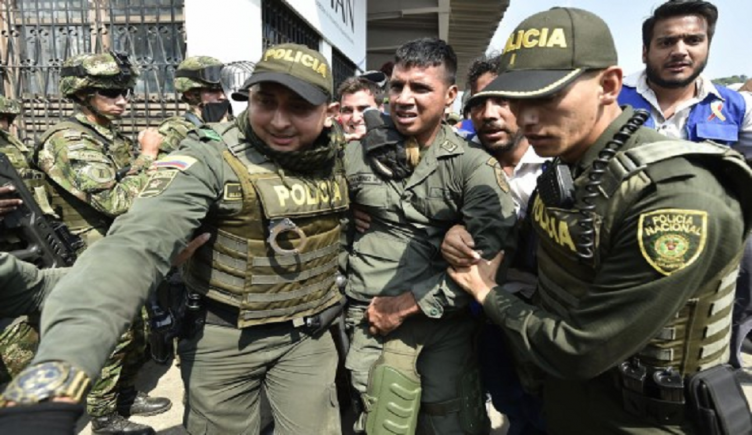 Más de 20 militares venezolanos han desertado y pasado la frontera