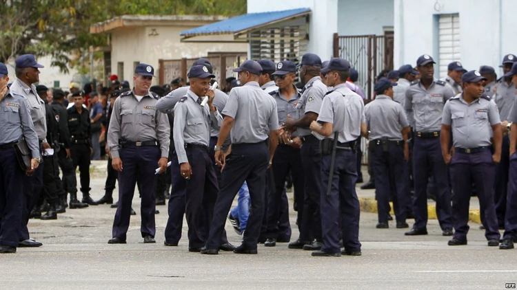 Cuba: aumenta la represión del régimen a solo horas del referendo constitucional