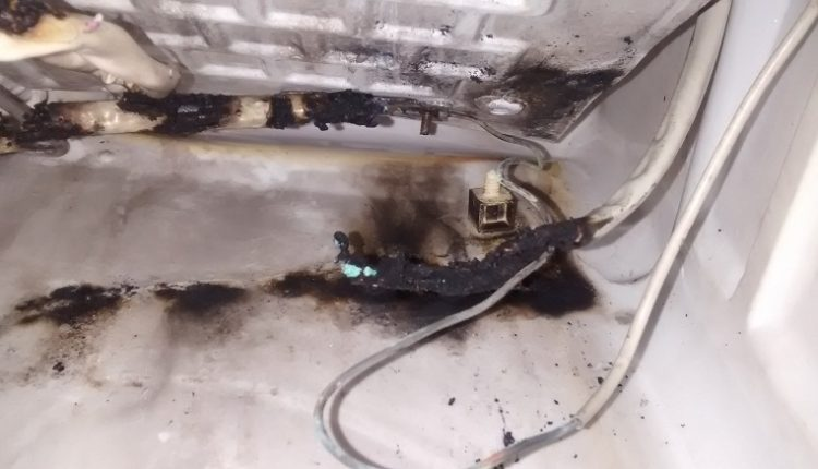 Cómo reclamar por un electrodoméstico quemado por alta o baja tensión