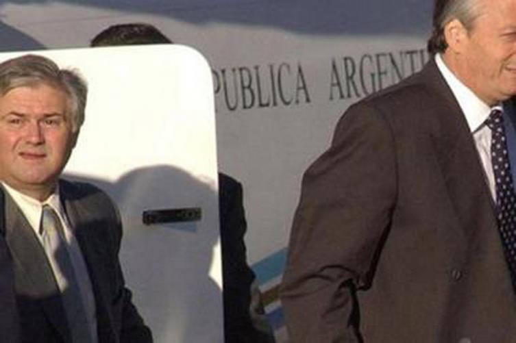 Un socio de Muñoz obtuvo contratos millonarios con chalecos antibalas