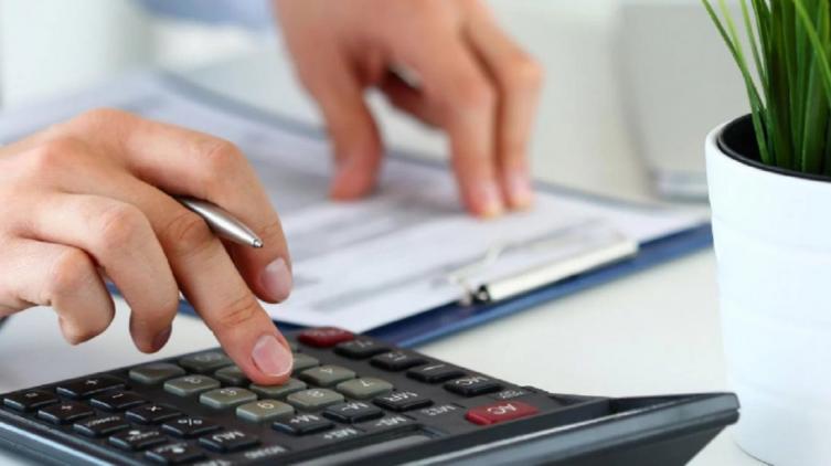 Desde abril, todos los monotributistas deberán emitir una factura online