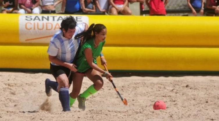 Beach Hockey en la Costanera santafesina