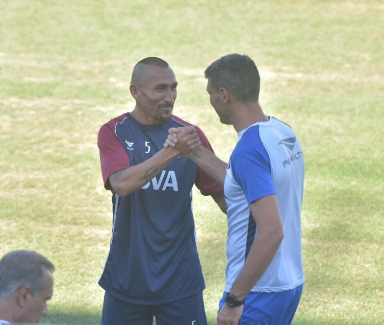 Colón visita a Talleres en Córdoba