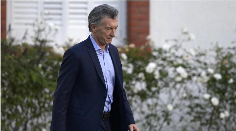 Tras la muerte de su padre, Macri se instala en su quinta Los Abrojos