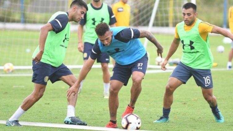 Central entrenó y Ferrari define el equipo para recibir a Gremio