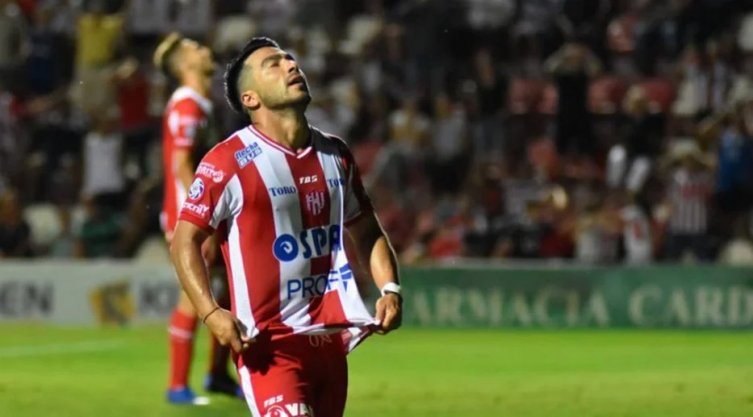 La duda de Madelón para enfrentar a Lanús es Acevedo