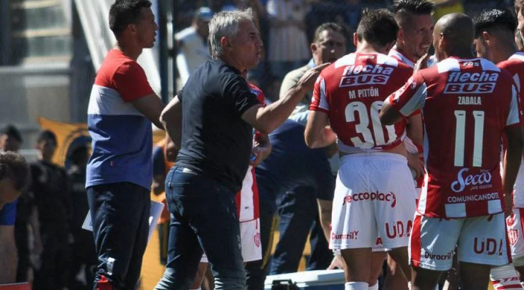 Madelón pondría un equipo titular para enfrentar a Lanús