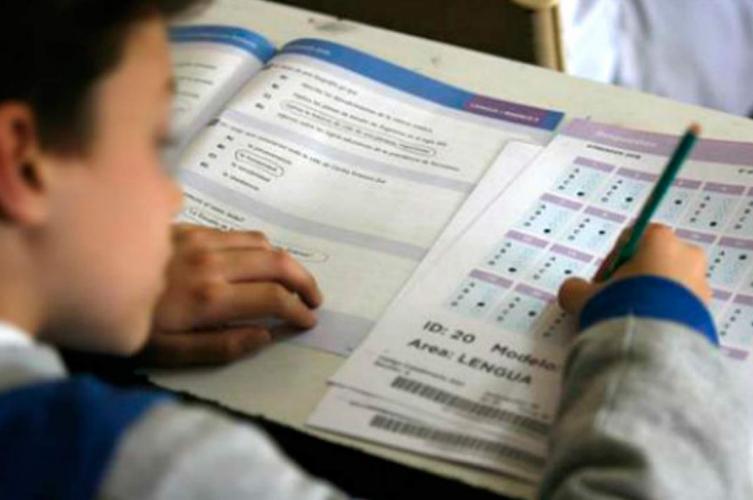 Pruebas Aprender: mejores en lengua pero iguales en matemáticas