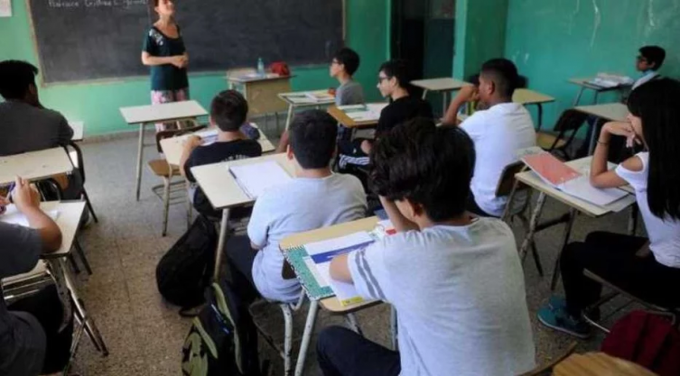 La provincia invierte $ 202 millones en nuevos cargos docentes  