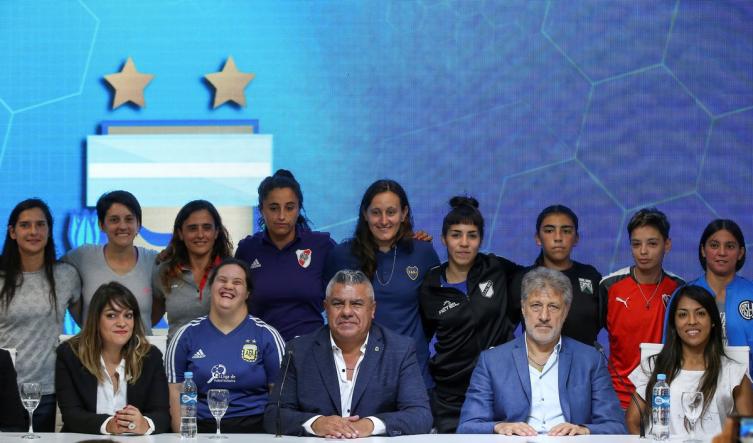 Un cambio histórico: acuerdo entre la AFA y Agremiados para profesionalizar el fútbol femenino