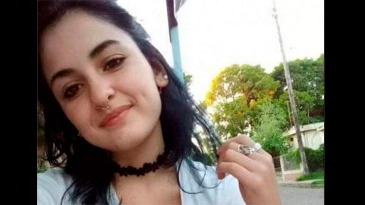 Buscan a una adolescente desaparecida