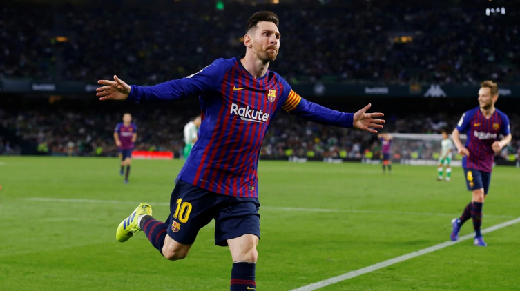 Con un Lionel Messi superlativo, el Barcelona goleó 4-1 al Betis en un partido clave por la lucha del campeonato