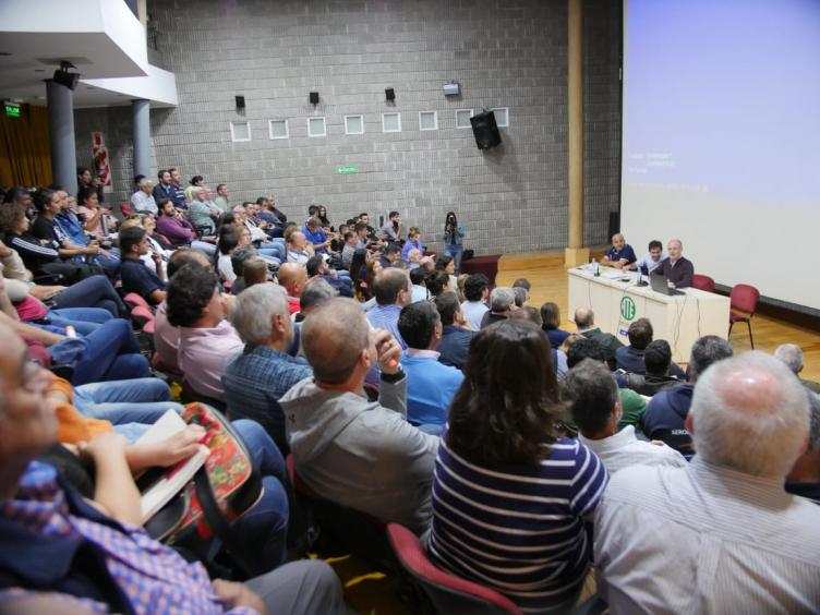 Primer debate hacia una nueva Ley del Deporte