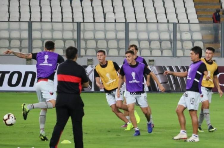Colón regresa a Santa Fe y prepara el duelo ante San Lorenzo