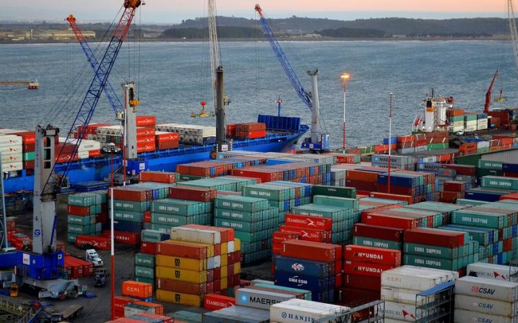 Según un estudio privado, las exportaciones se derrumbaron desde que asumió Macri