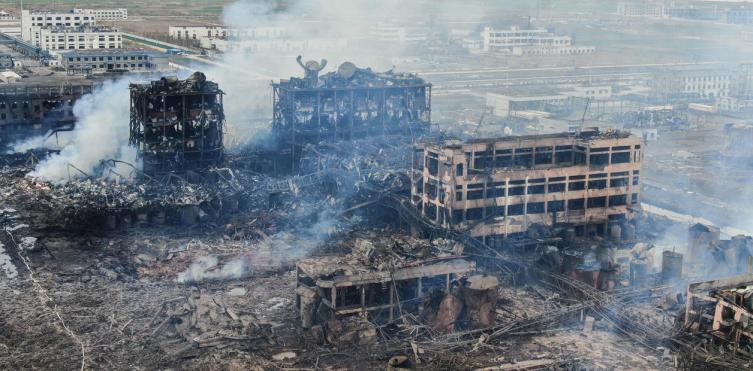 China: ascienden a 64 los muertos por una explosión en una planta química
