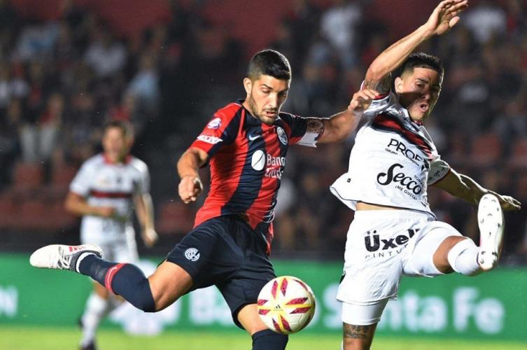 Colón empató con San Lorenzo y sigue sin ganar en la Superliga