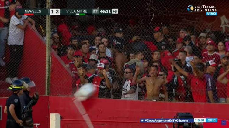 Graves incidentes tras la eliminación de Newell's en la Copa Argentina
