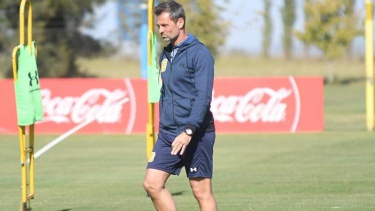 Diego Cocca le empieza a dar forma a su Rosario Central para el debut del domingo