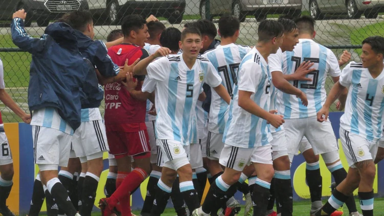 Sudamericano Sub 17. La Argentina definirá su suerte ante Brasil el sábado